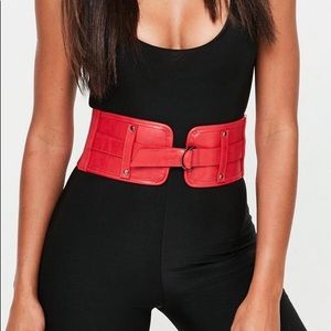 💞Nip/Red Buckle Waist Belt/Missguided UK